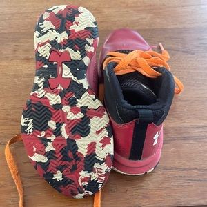 Under armor boys sneakers